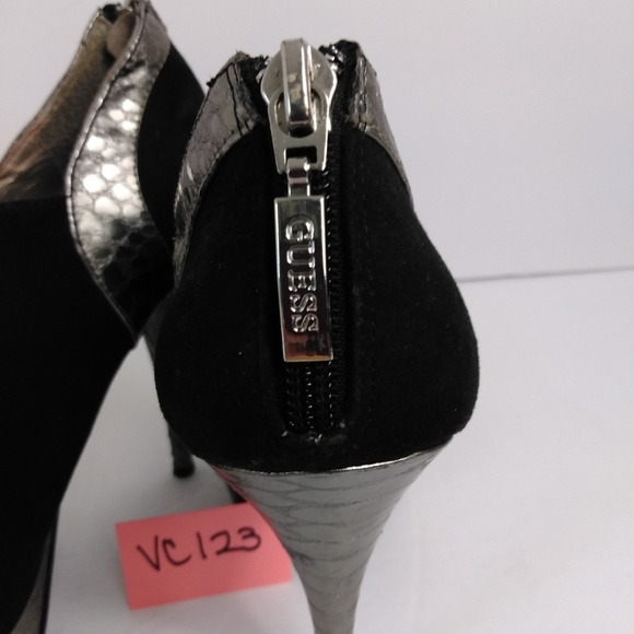 Guess Black faux suede & silver platform heel 7.5 - Picture 3 of 8
